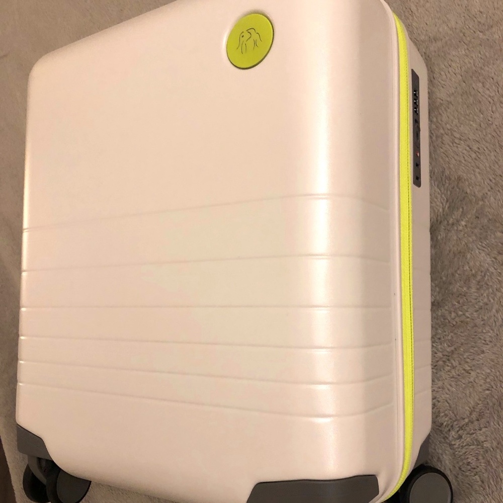 NEW Drunk Elephant Trunk 4.0 x Monos Luggage